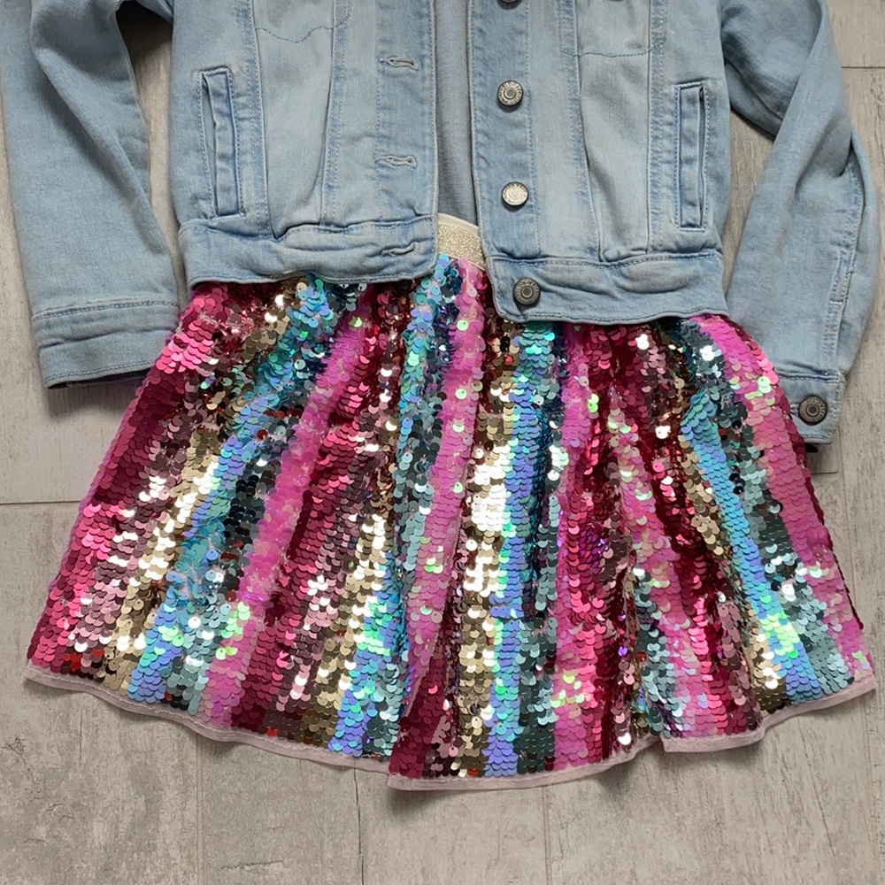 Stunning girls sequin skirt!  💖💜💙💖💜💙